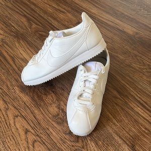 Women’s Classic Cortez leather sneakers